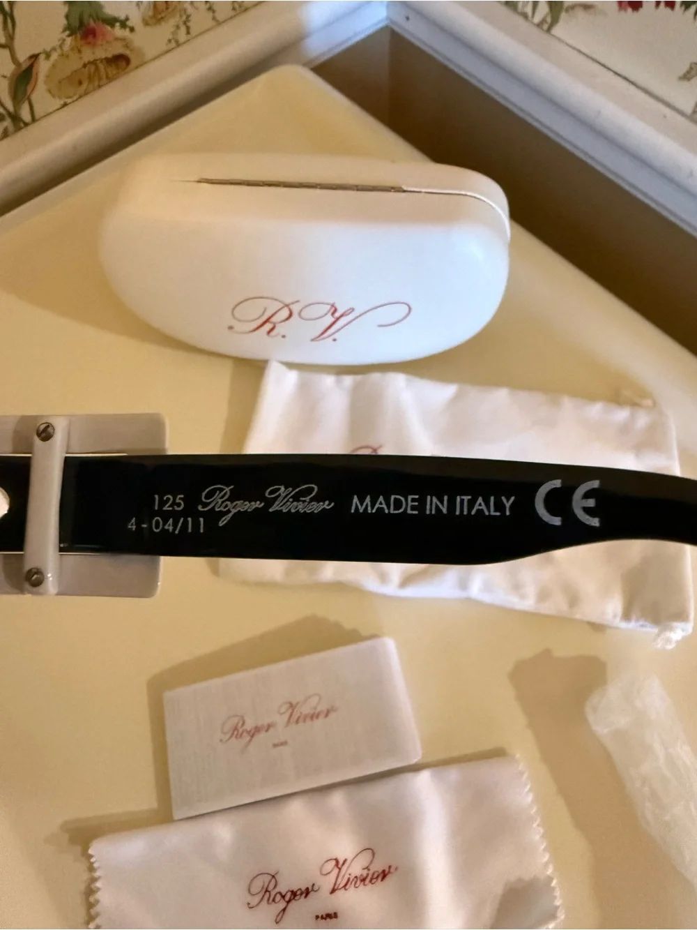Roger Vivier Paris Oversized Black Sunglasses with Signature Buckle – Full Set